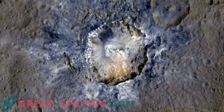 De openheid in de kraters kan duiden op ondergronds ijs