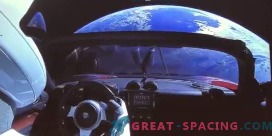Fantastische video van Tesla-auto gelanceerd in de ruimte