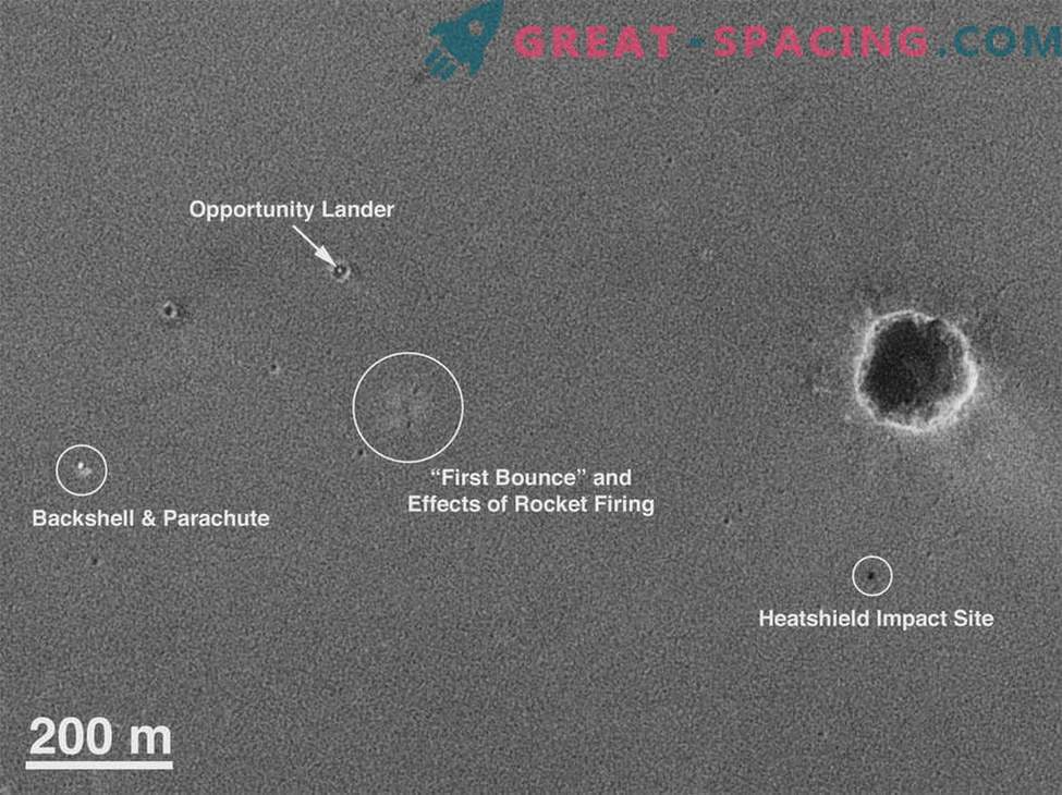 Време, когато спътникът на НАСА шпионира за марсиански роботи