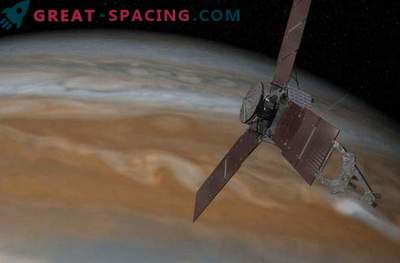 Juno dzinēja problēmas Jupitera orbītā