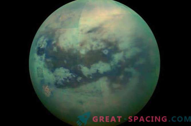 Titan verscheen in nieuwe Cassini-afbeeldingen