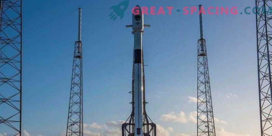 SpaceX-vertragingen Lancering van navigatiesatelliet vanwege sterke wind