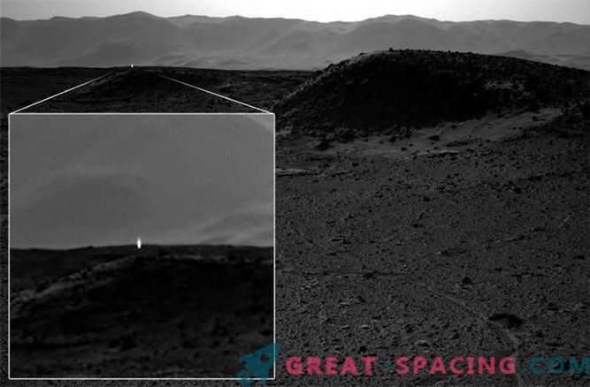 Het mysterieuze licht werd gevangen door NASA's Curiosity Mars Rover