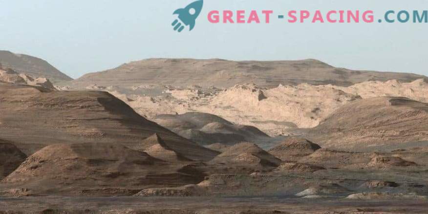 Curiosity Rover lost het geheim van de Martian Mountain op