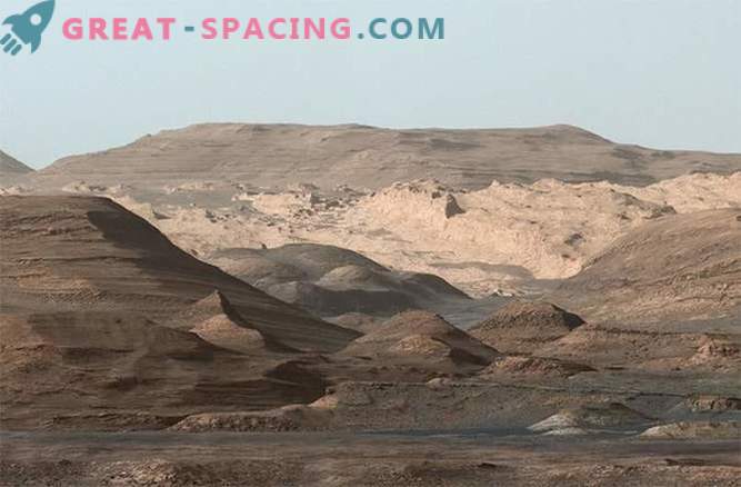 De Mars Rover ontdekte dat Gale Crater ooit een groot meer was