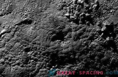 Vreemde bergen op Pluto kunnen ijsvulkanen zijn