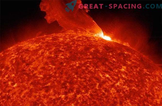 Weltraumteleskop schoss 100 Millionen Riesenfotos der Sonne