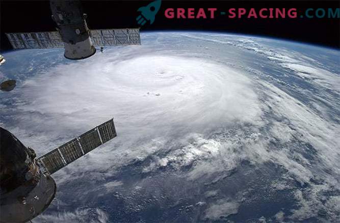 De orkaan stelde de lancering van een vrachtschip voor de ISS