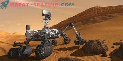 Epic Self i Martian Panorama z zakurzonego Curiosity Rovera