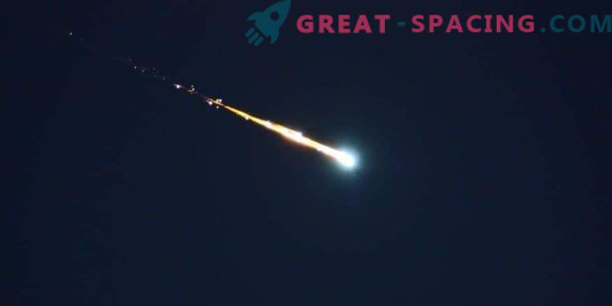 Waarom niemand de explosie van een grote meteoriet nabij de Russische kust opmerkte