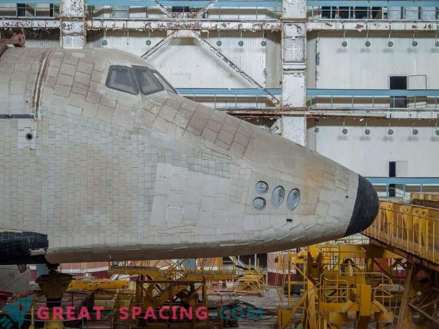 Littekens van de Koude Oorlog! Bewonder de vergeten Sovjet space shuttle
