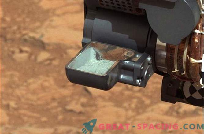 Plotselinge lekkage en interessante resultaten van de organische organische zoekexperimenten van Curiosity op Mars
