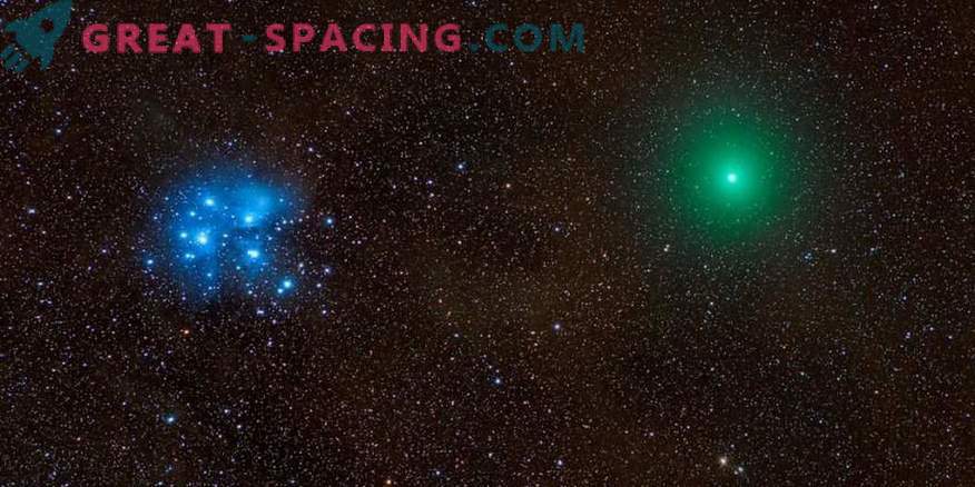 Komeet, meteoor, nevel en Pleiaden in één epische foto