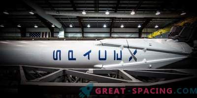 SpaceX stuurt een capsule naar NASA.