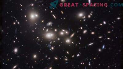 Защо масивните галактики се забавят?