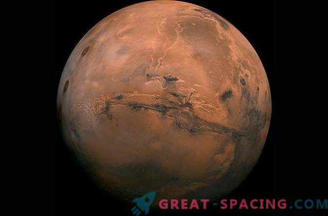 Kokend water kan Marsachtige strepen veroorzaken.