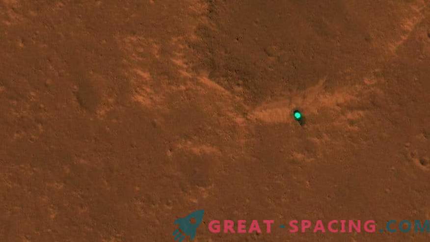 InSight-landingsveld op foto's vanuit de ruimte