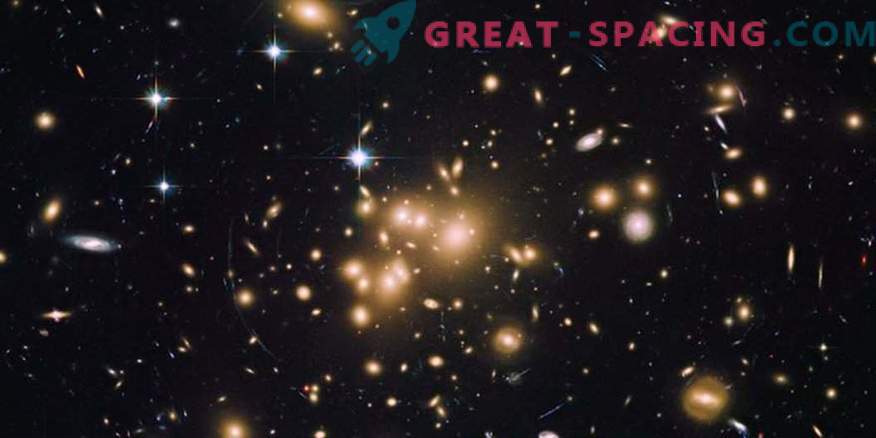 Een van de meest dichte galactische clusters gevonden