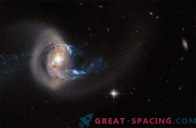 Hubble ontdekte een sterrenstelsel van verspreide sterren ver van huis