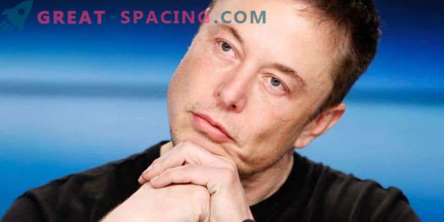 Ilon Musk reflects on moving to Mars