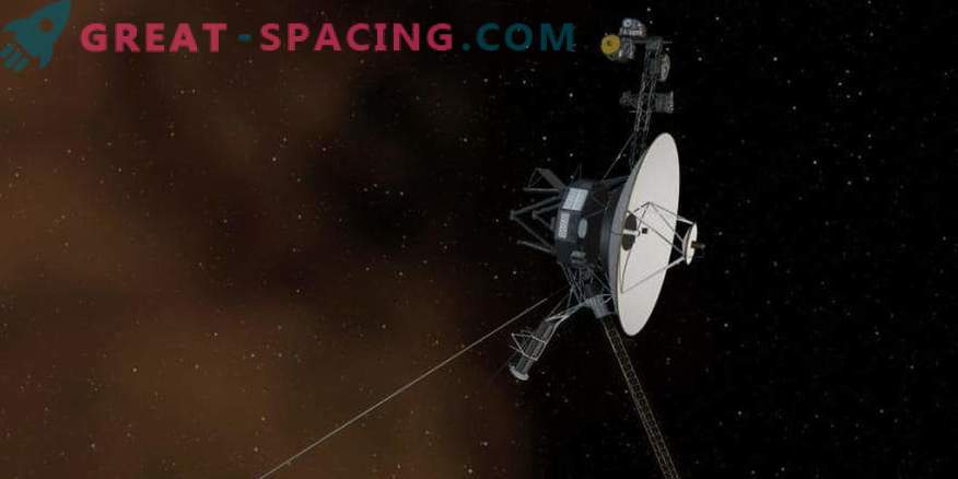 William Shatner stuurt een bericht naar Voyager