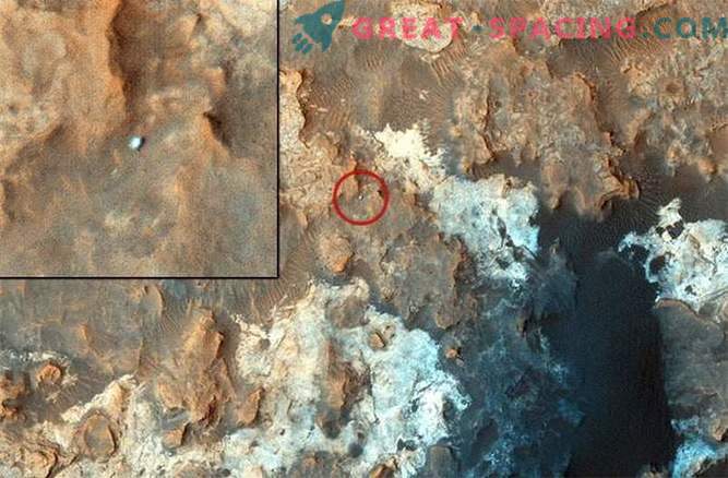 Mars rover hield op sporen achter te laten op het oppervlak van Mars